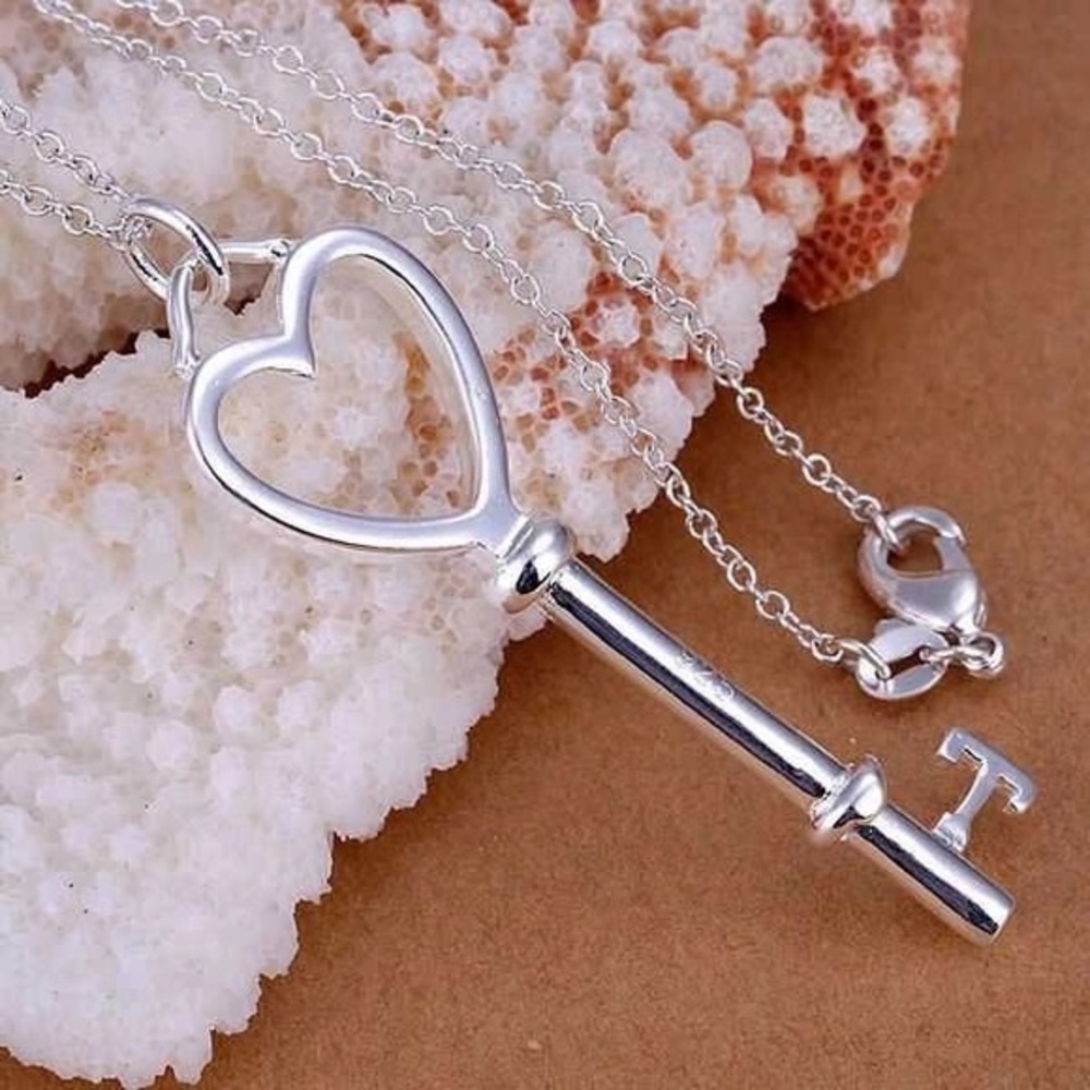 925 SS Key Necklace Earrings Set